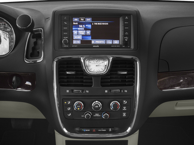 2016 Chrysler Town and Country Touring