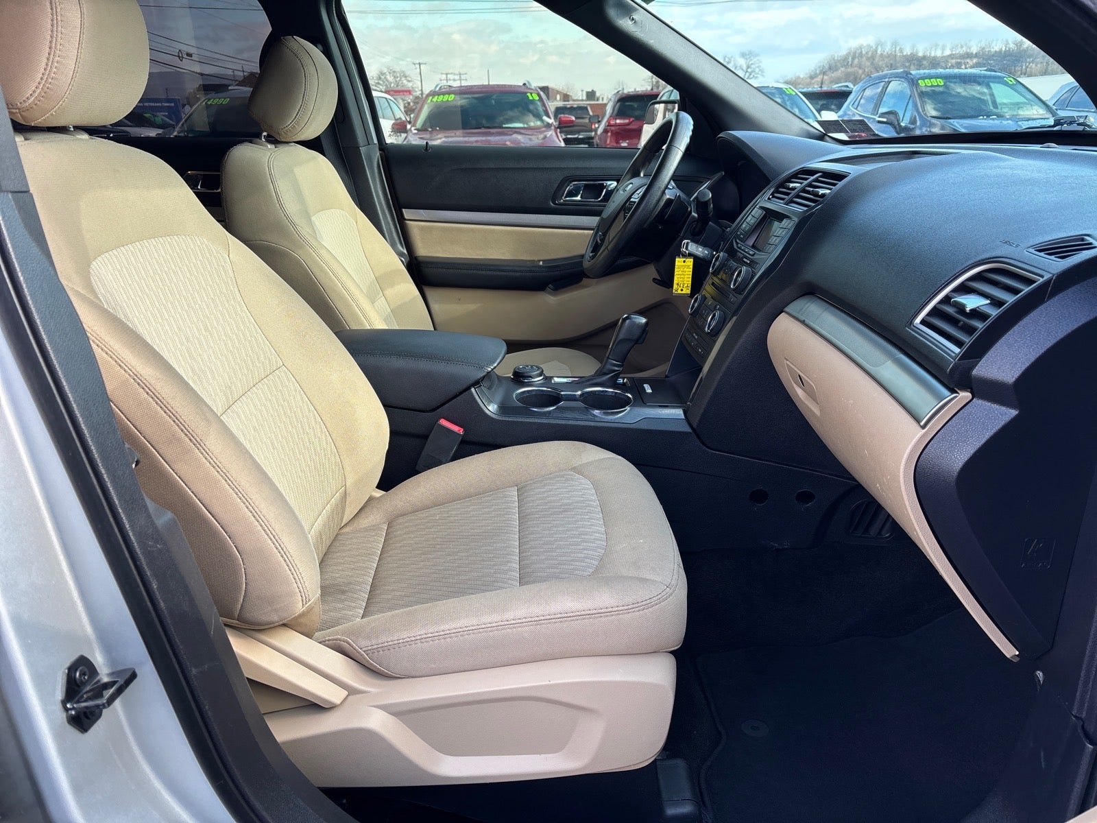 2017 Ford Explorer Base