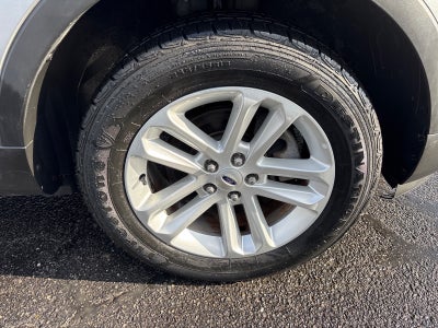 2017 Ford Explorer Base