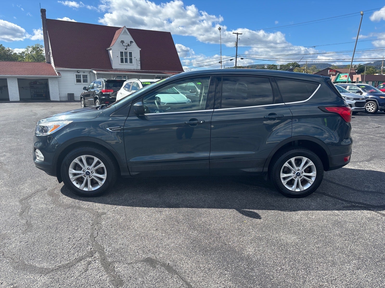 2019 Ford Escape SE