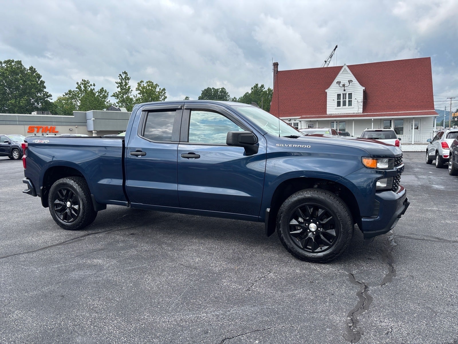 2020 Chevrolet Silverado 1500 Custom