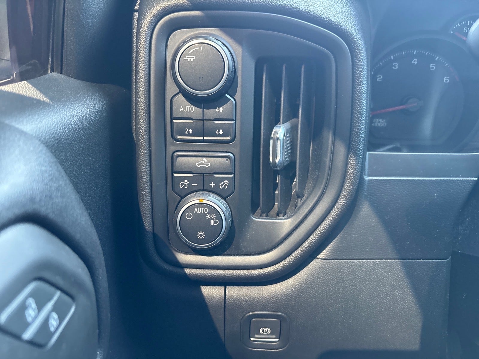 2019 Chevrolet Silverado 1500 Custom Trail Boss
