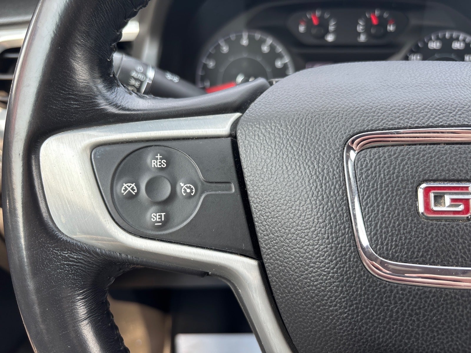 2018 GMC Acadia SLE-1