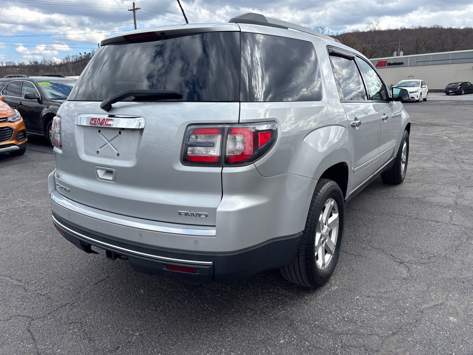 2015 GMC Acadia SLE-1