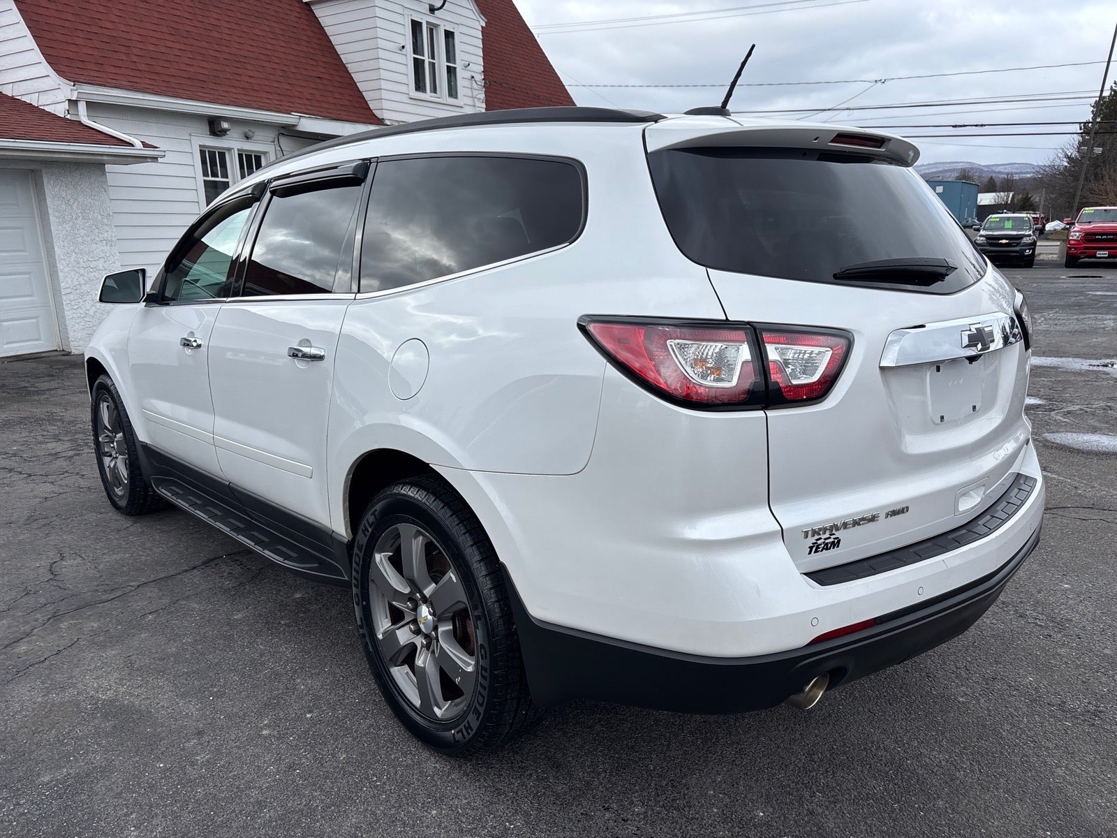 2017 Chevrolet Traverse LT