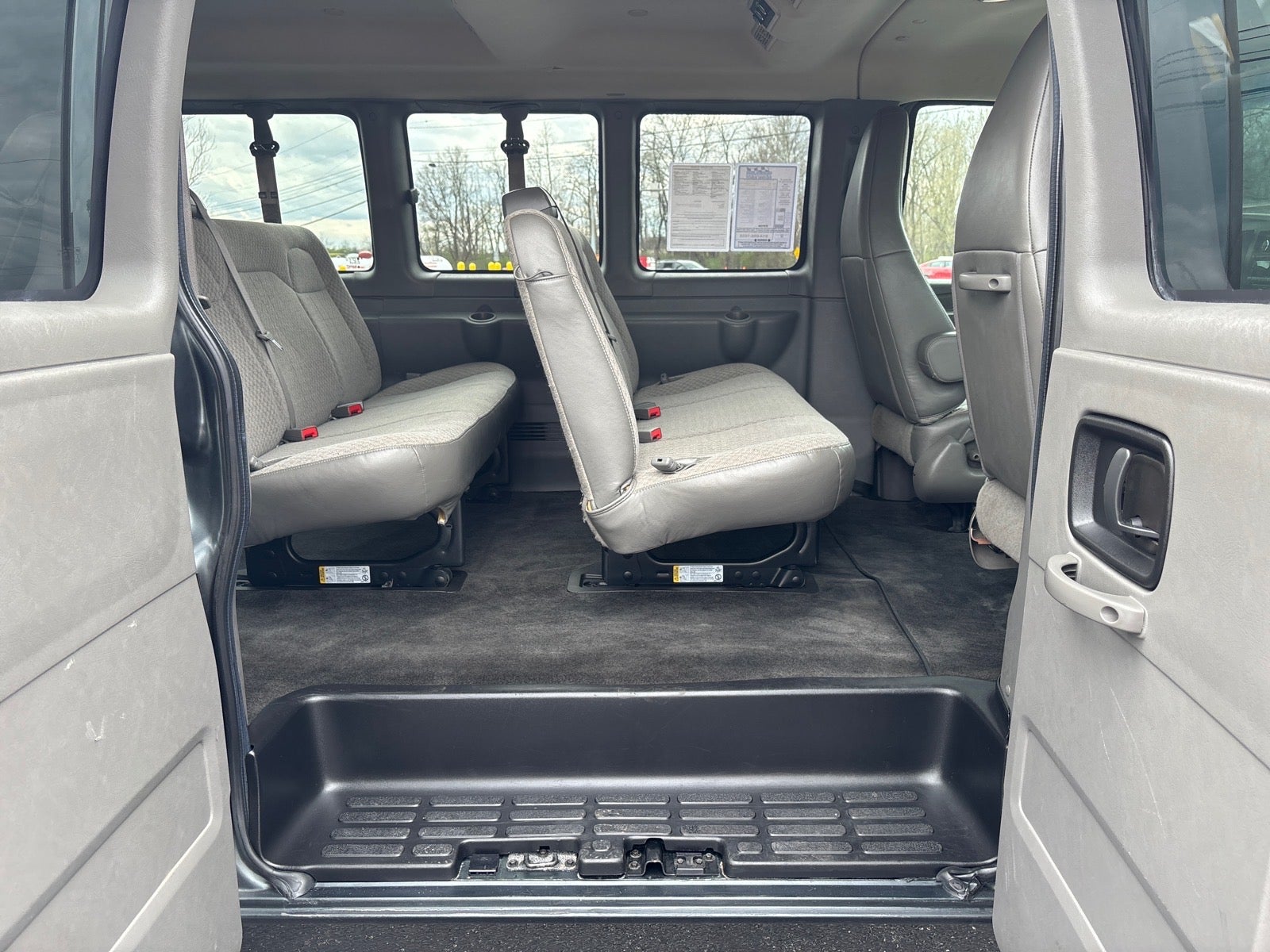 2017 Chevrolet Express LS 2500