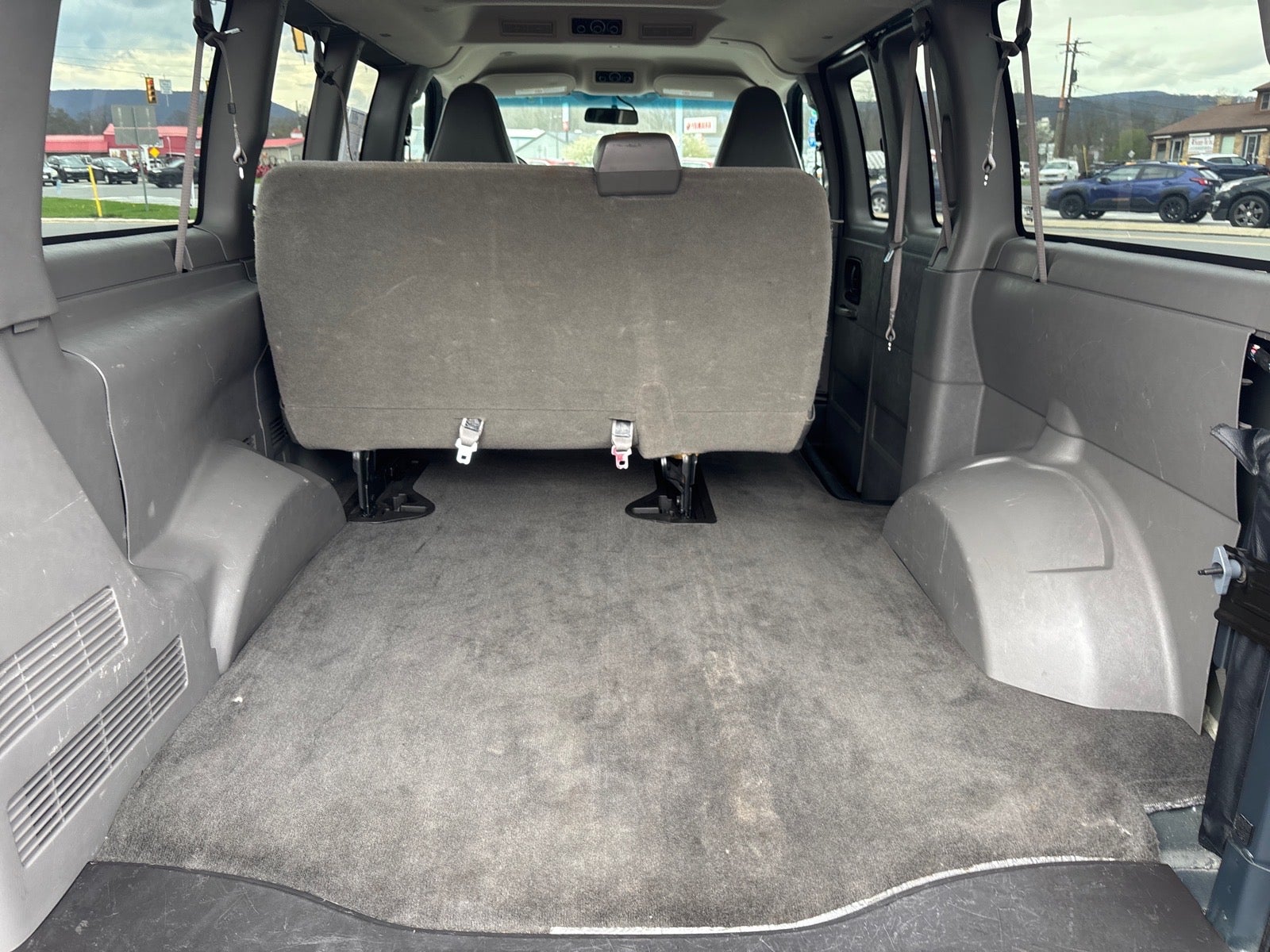 2017 Chevrolet Express LS 2500