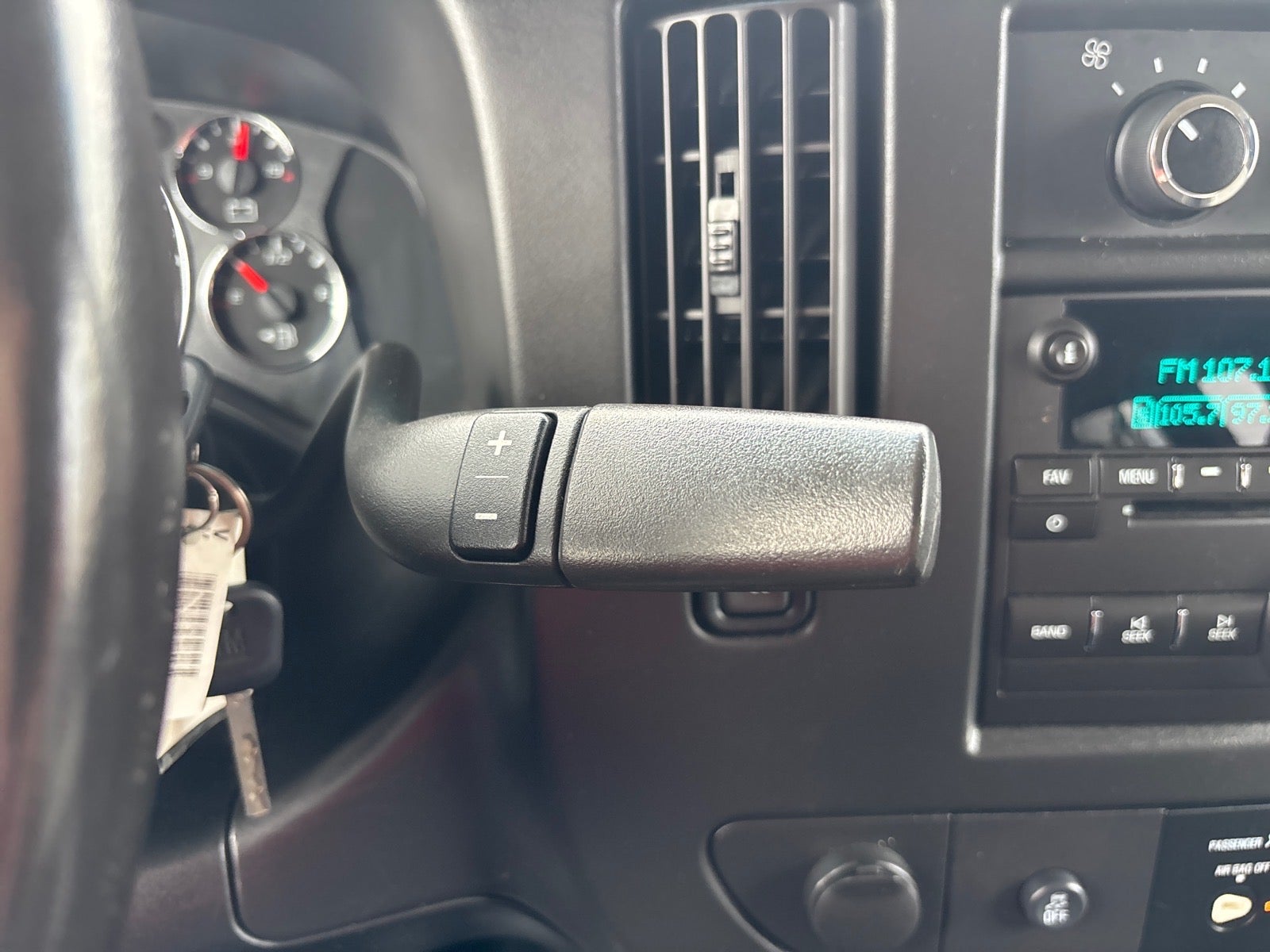 2017 Chevrolet Express LS 2500