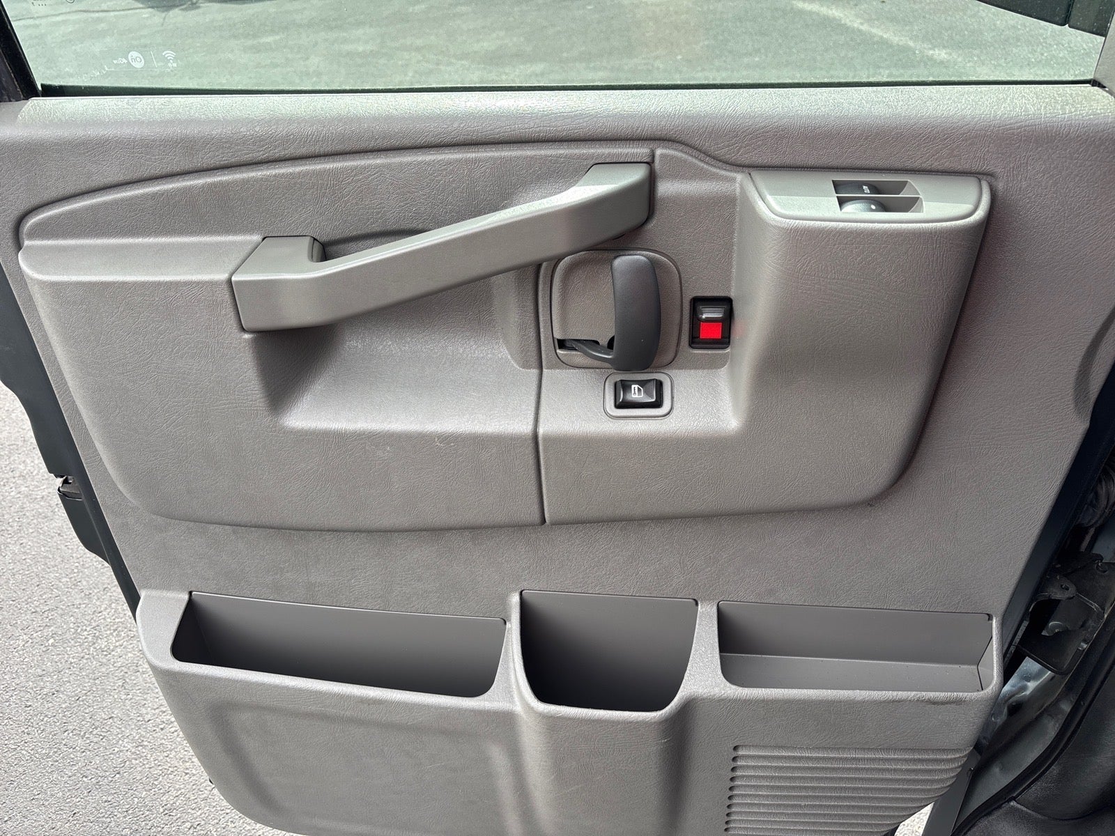 2017 Chevrolet Express LS 2500