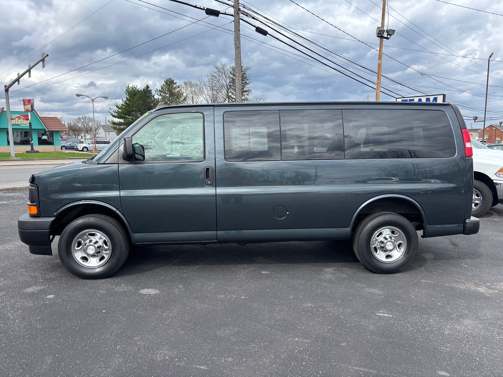 2017 Chevrolet Express LS 2500