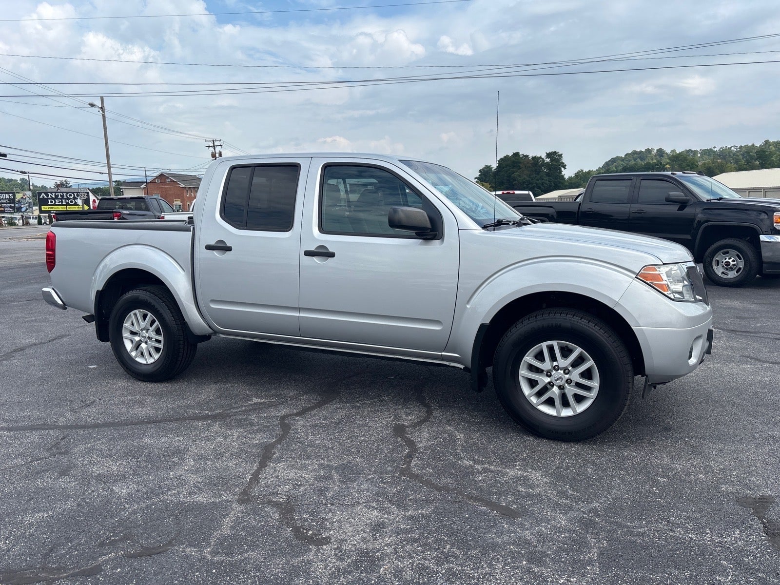 2021 Nissan Frontier SV