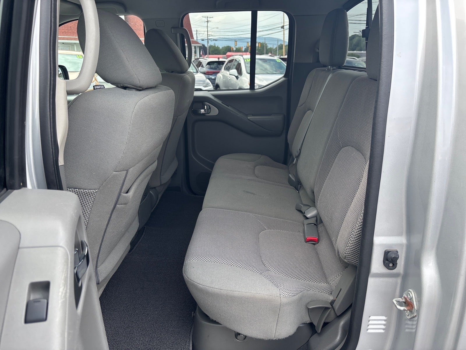 2021 Nissan Frontier SV