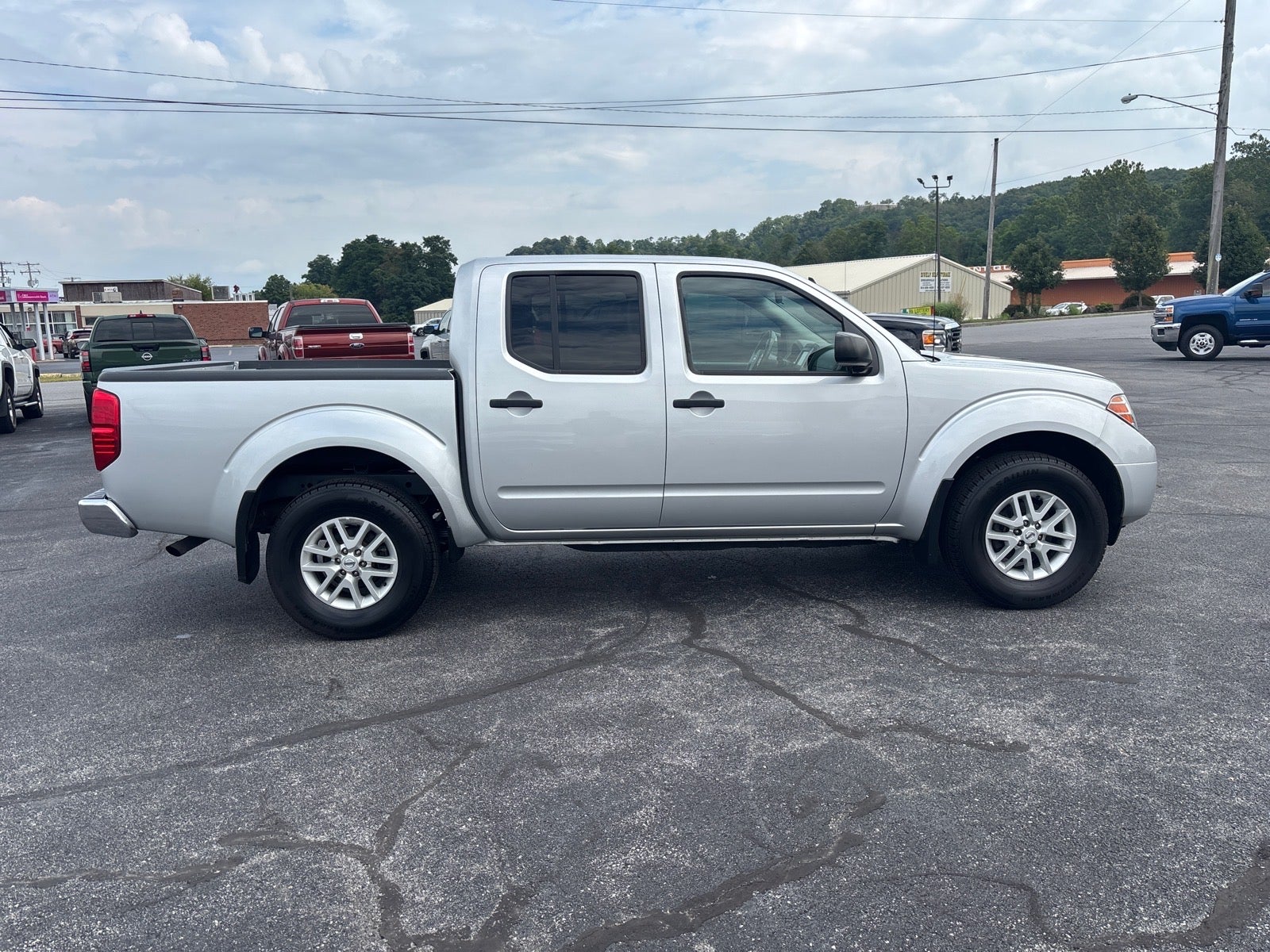 2021 Nissan Frontier SV