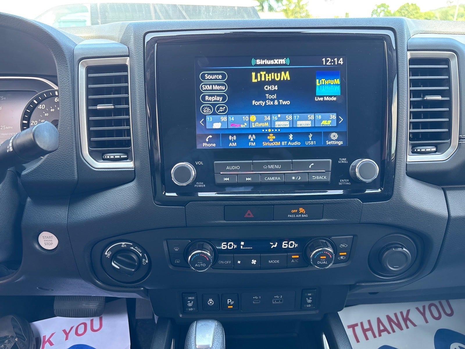 2022 Nissan Frontier SV