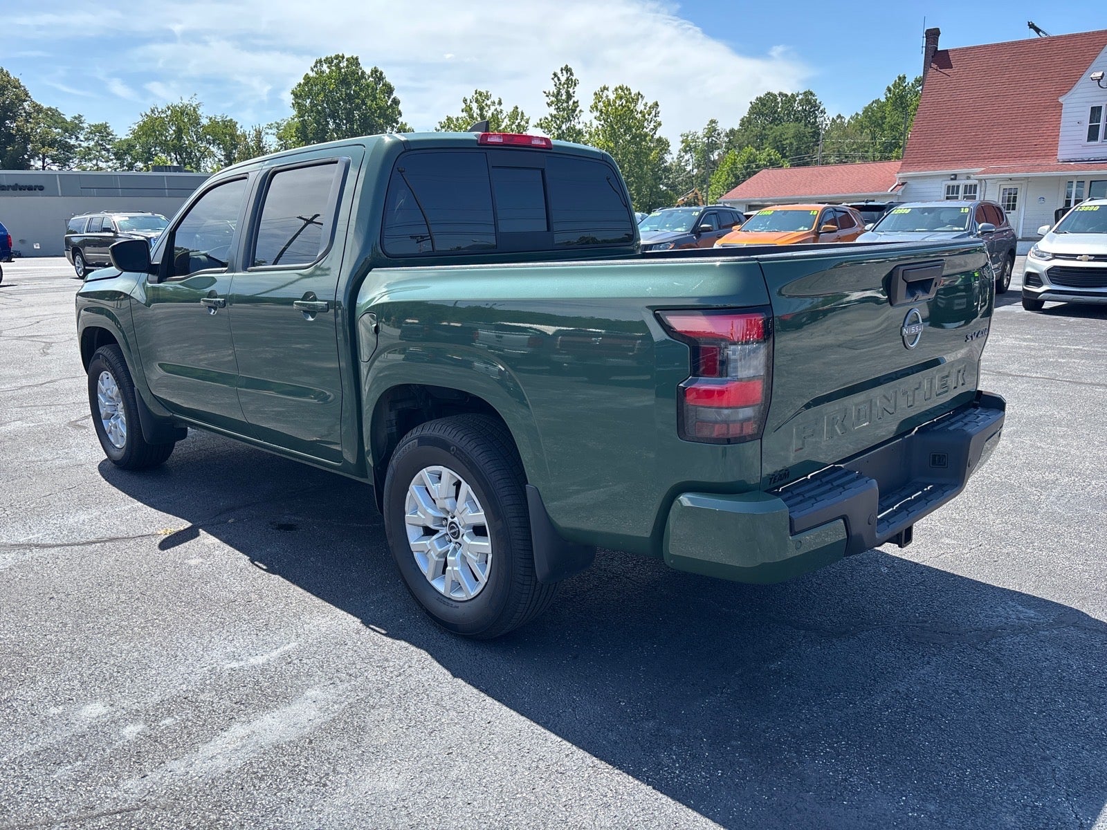 2022 Nissan Frontier SV