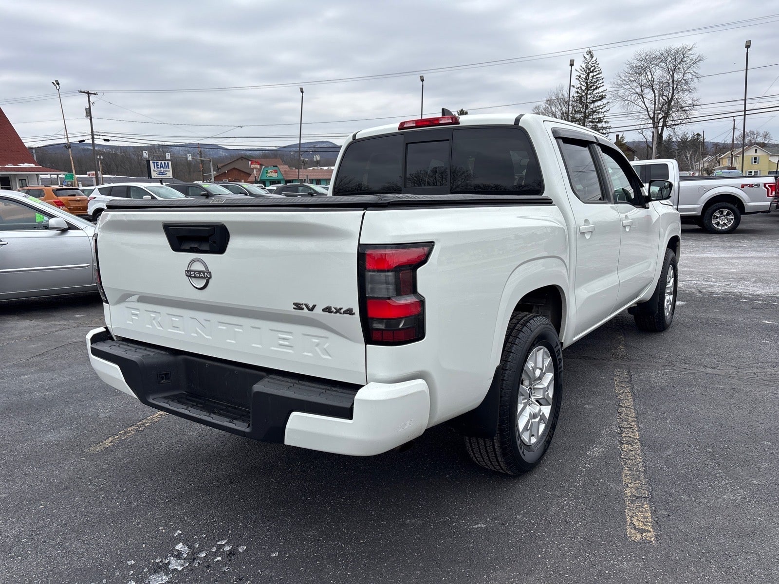 2022 Nissan Frontier SV
