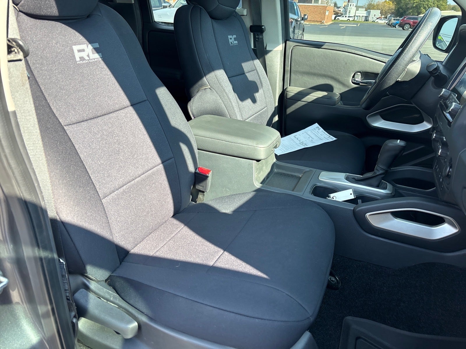 2022 Nissan Frontier SV