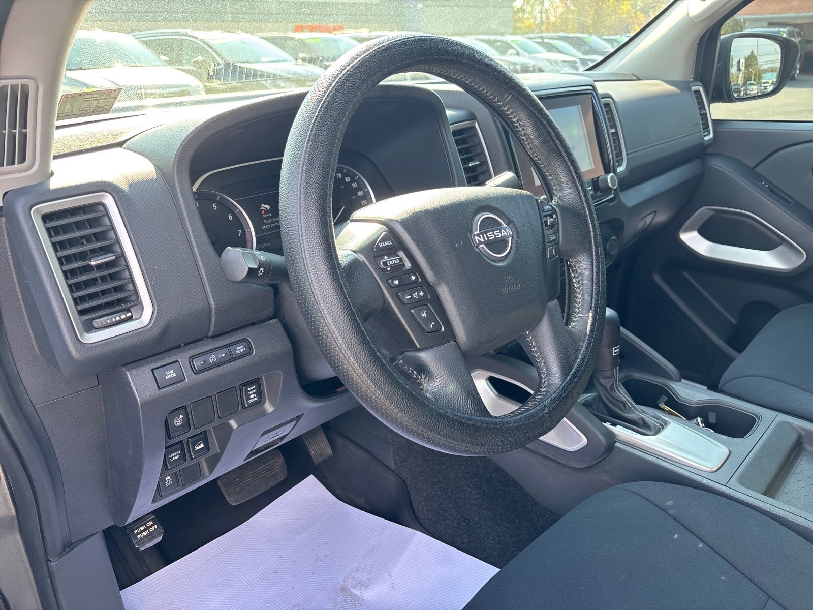 2022 Nissan Frontier SV