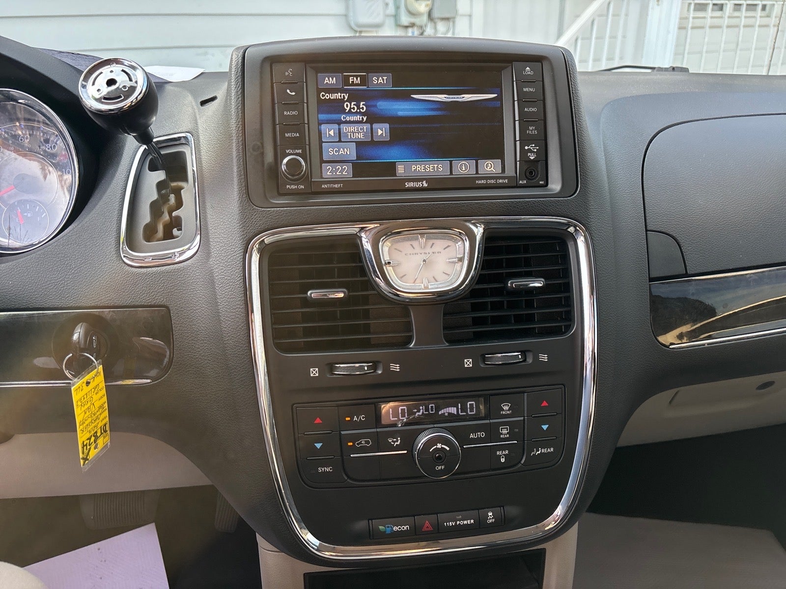 2016 Chrysler Town and Country Touring