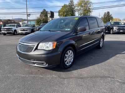 2016 Chrysler Town and Country Touring