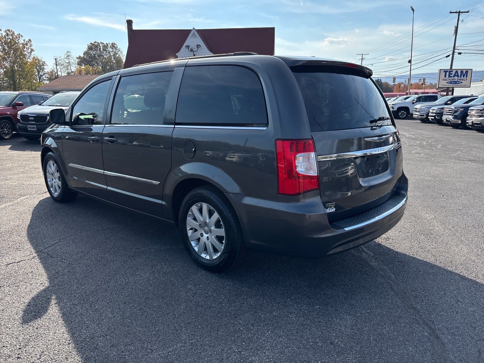 2016 Chrysler Town and Country Touring