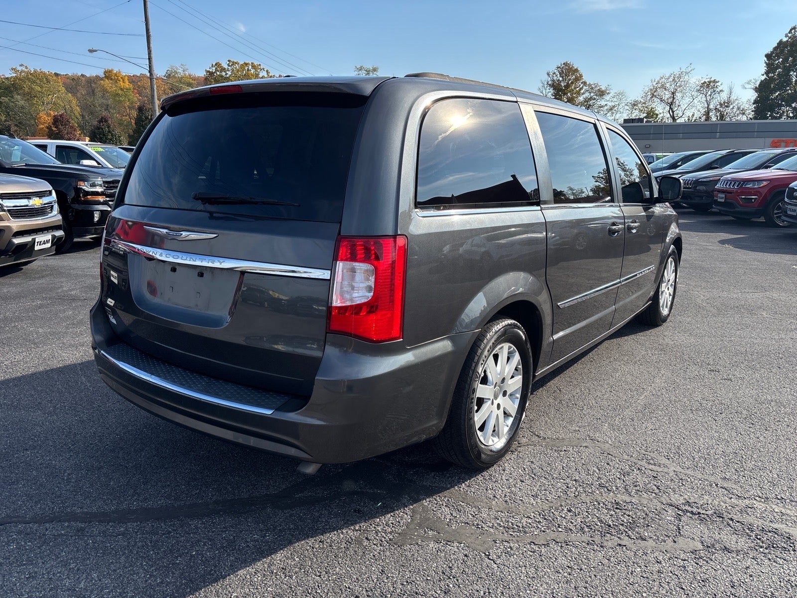 2016 Chrysler Town and Country Touring