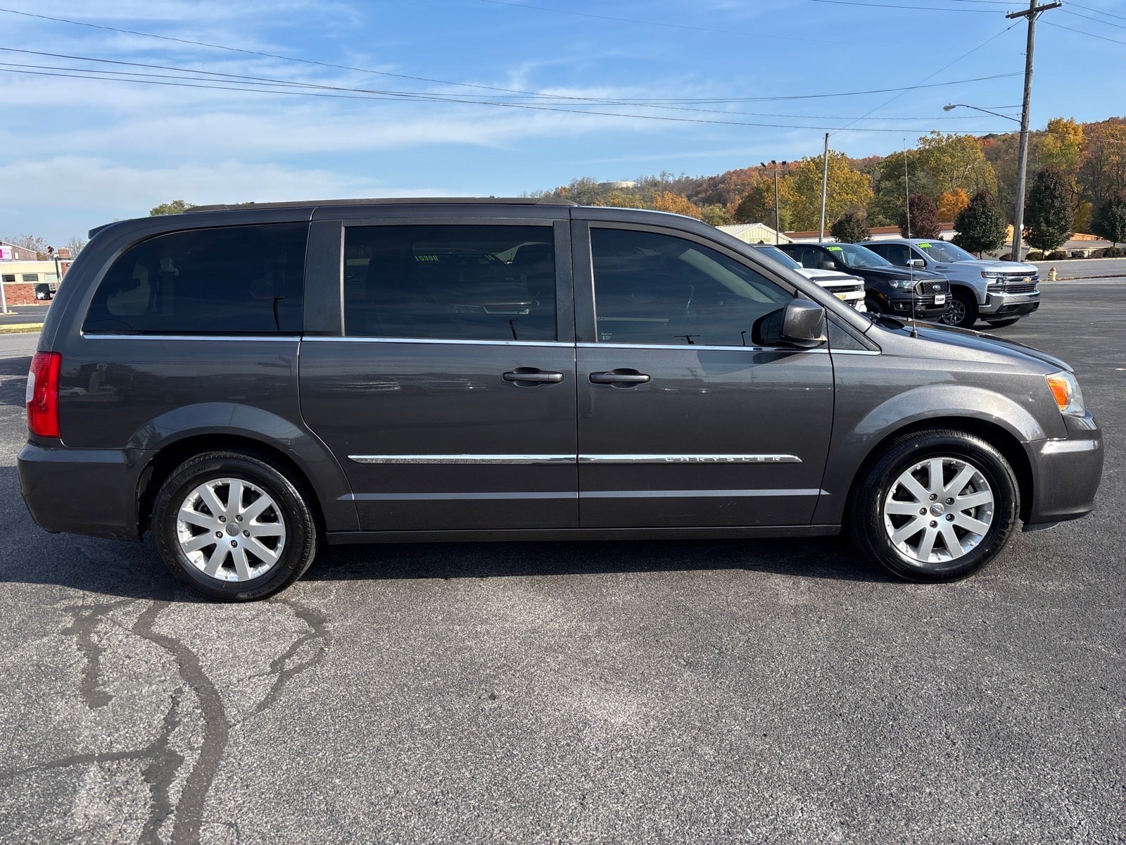 2016 Chrysler Town and Country Touring