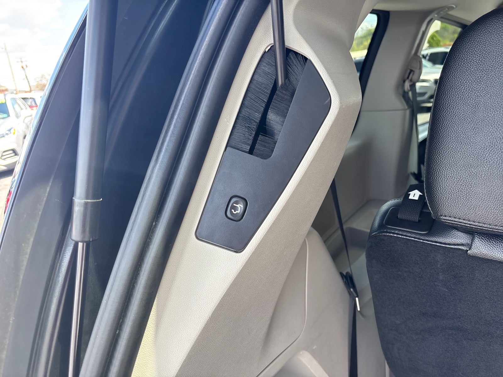 2016 Chrysler Town and Country Touring