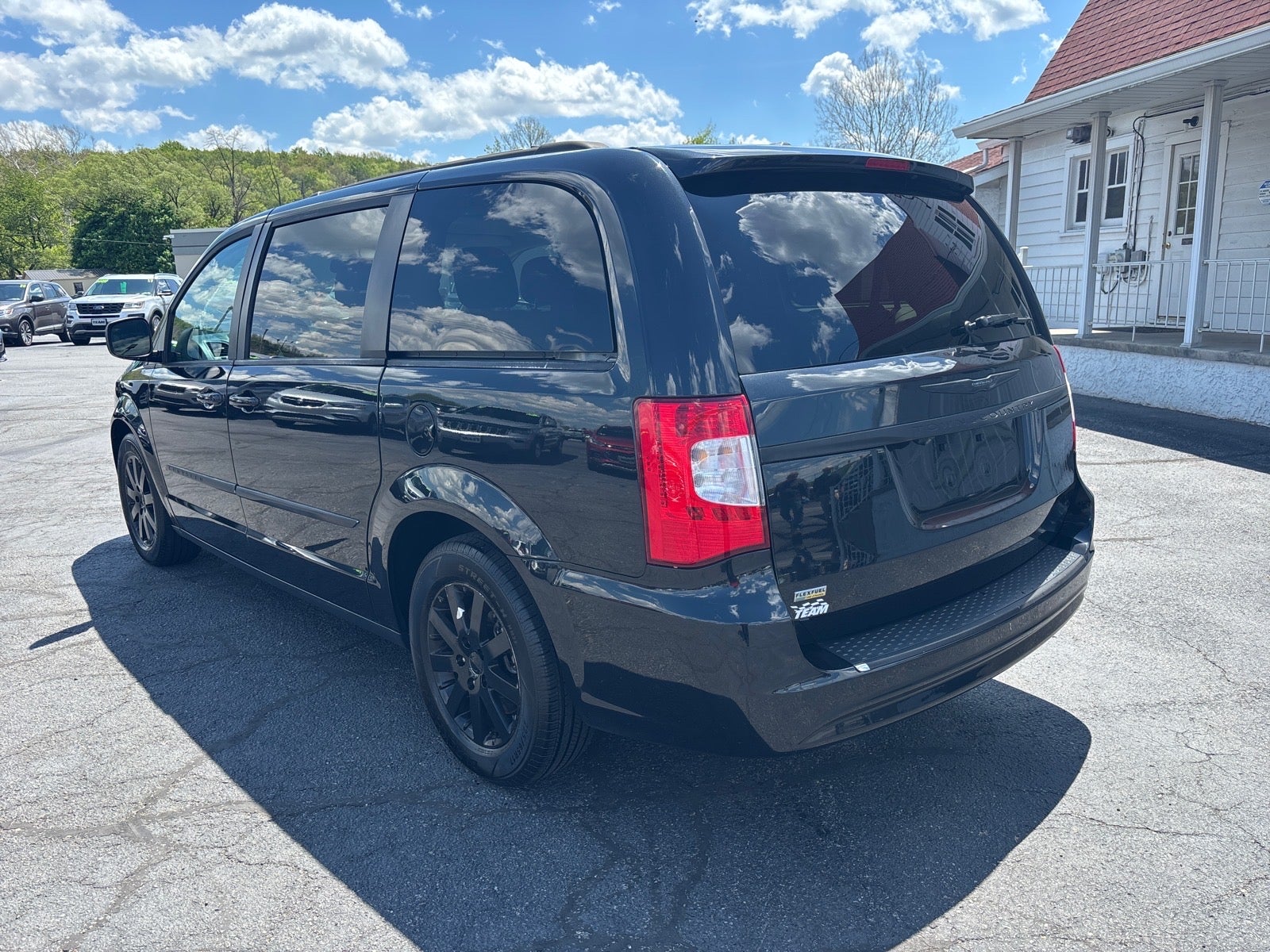 2016 Chrysler Town and Country Touring