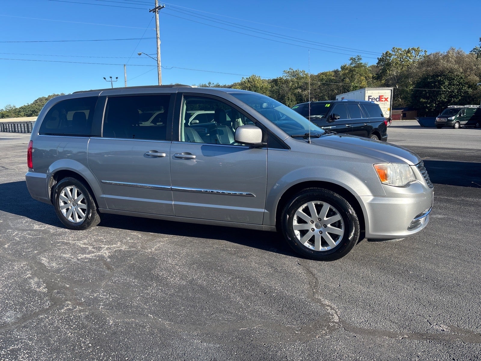 2016 Chrysler Town and Country Touring