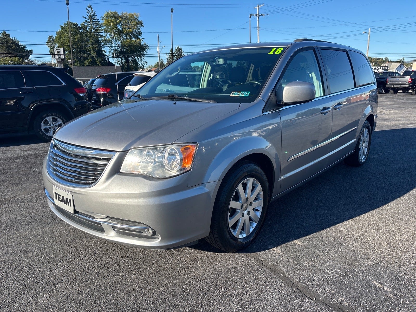 2016 Chrysler Town and Country Touring