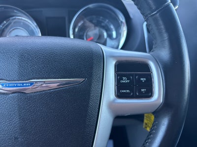 2016 Chrysler Town and Country Touring