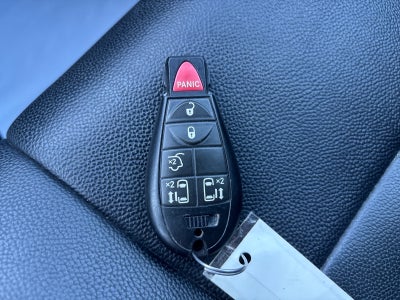 2016 Chrysler Town and Country Touring