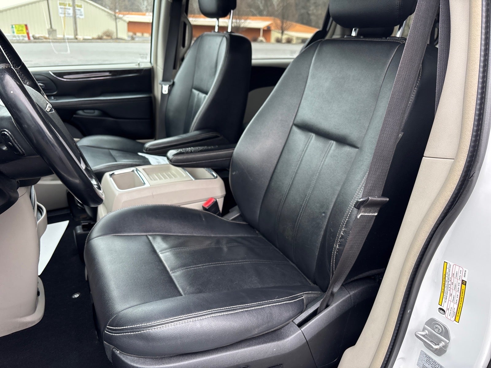 2016 Chrysler Town and Country Touring