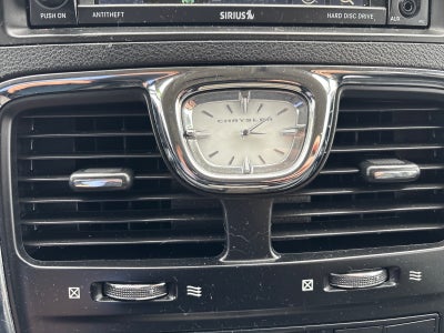 2016 Chrysler Town and Country Touring