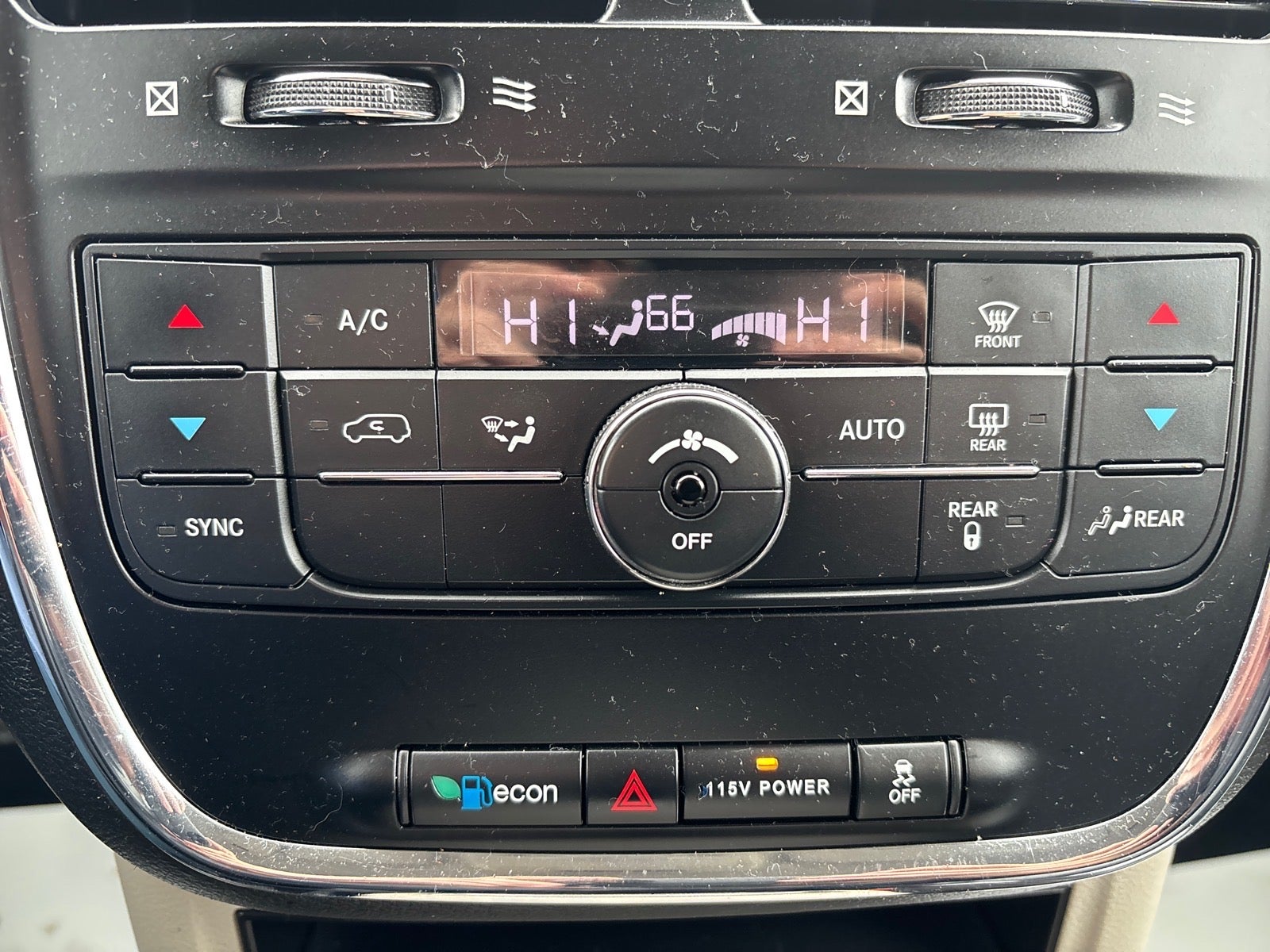 2016 Chrysler Town and Country Touring