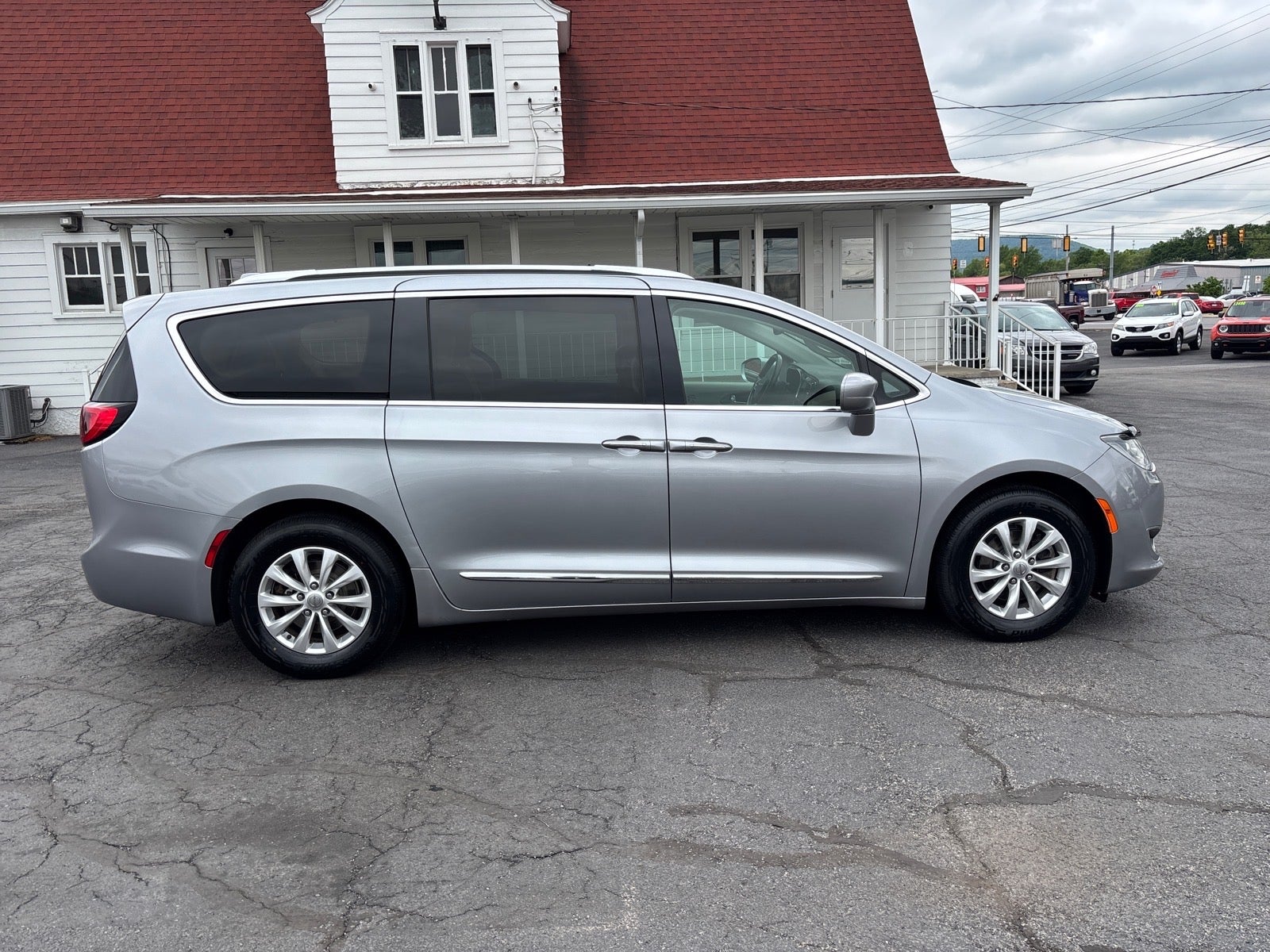 2019 Chrysler Pacifica Touring L