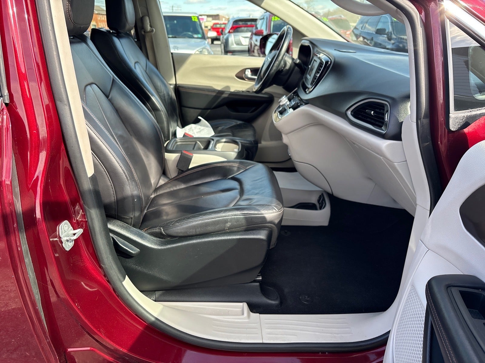 2017 Chrysler Pacifica Touring-L