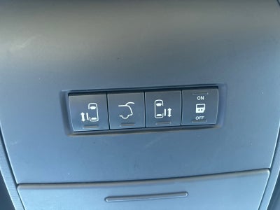 2016 Chrysler Town and Country S