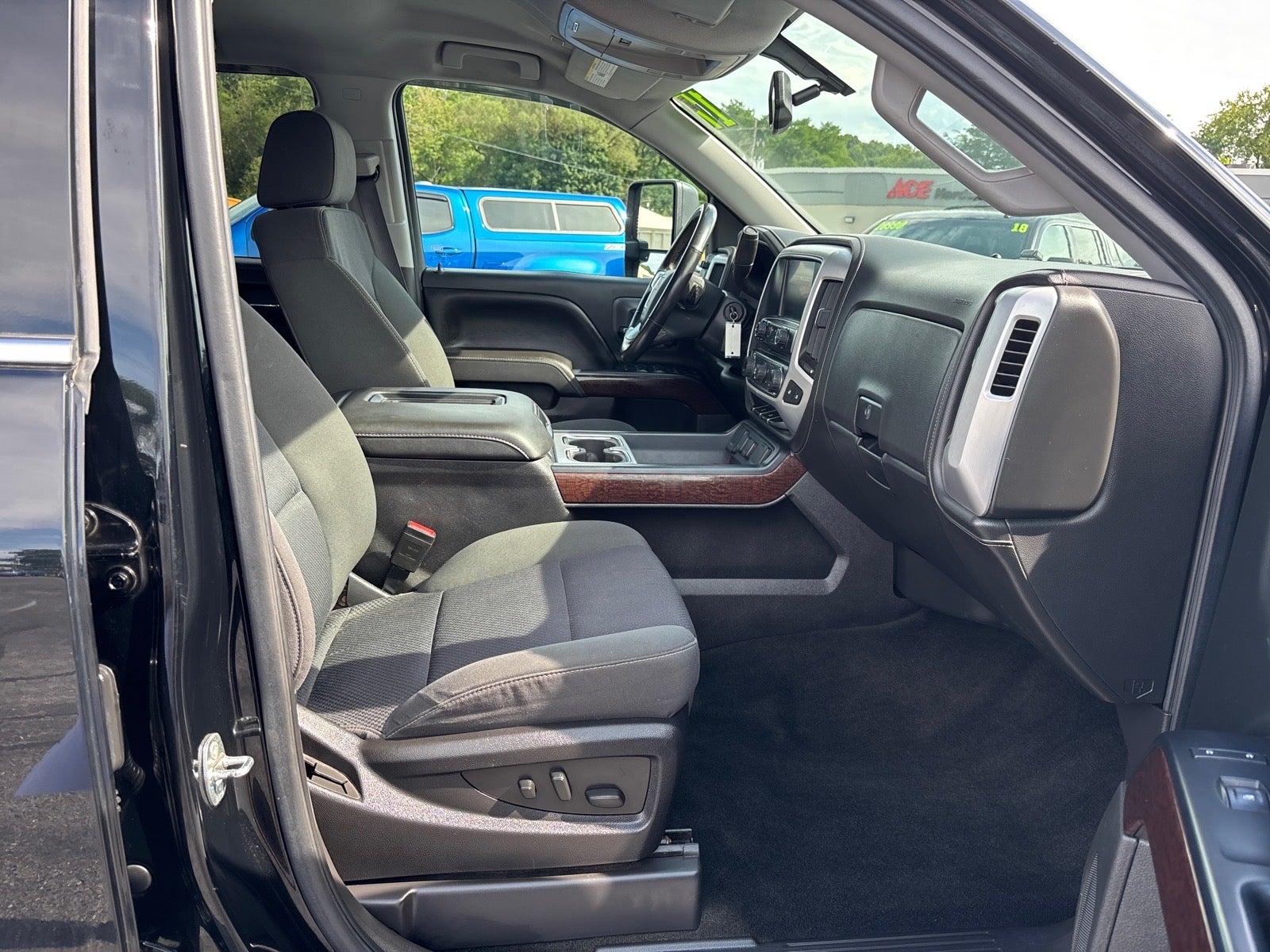 2017 GMC Sierra 1500 SLE