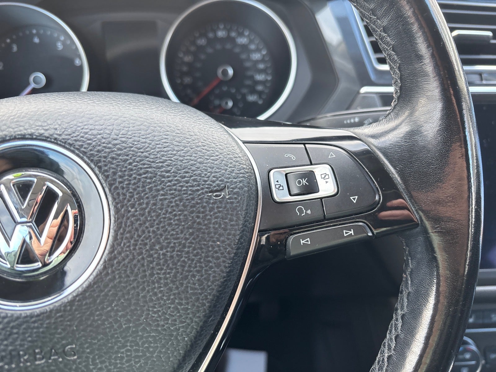 2018 Volkswagen Tiguan 2.0T SEL 4Motion