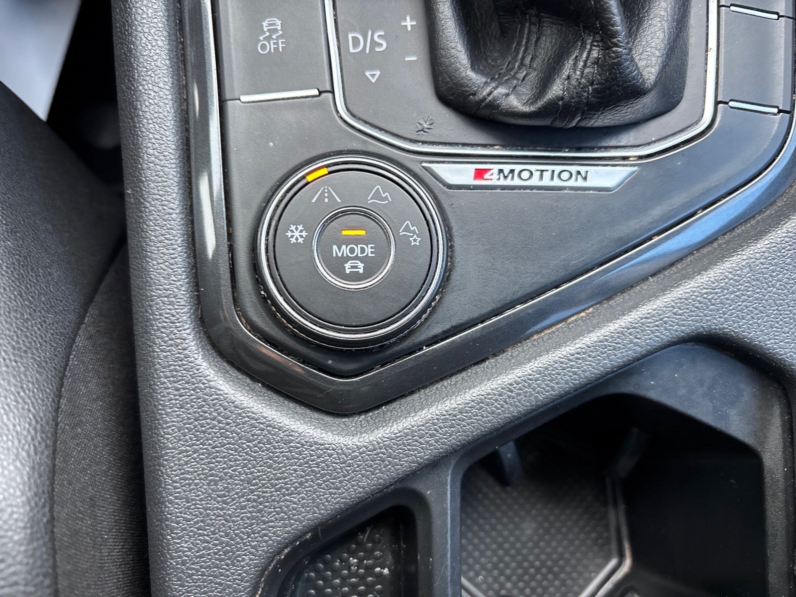 2018 Volkswagen Tiguan 2.0T SEL 4Motion