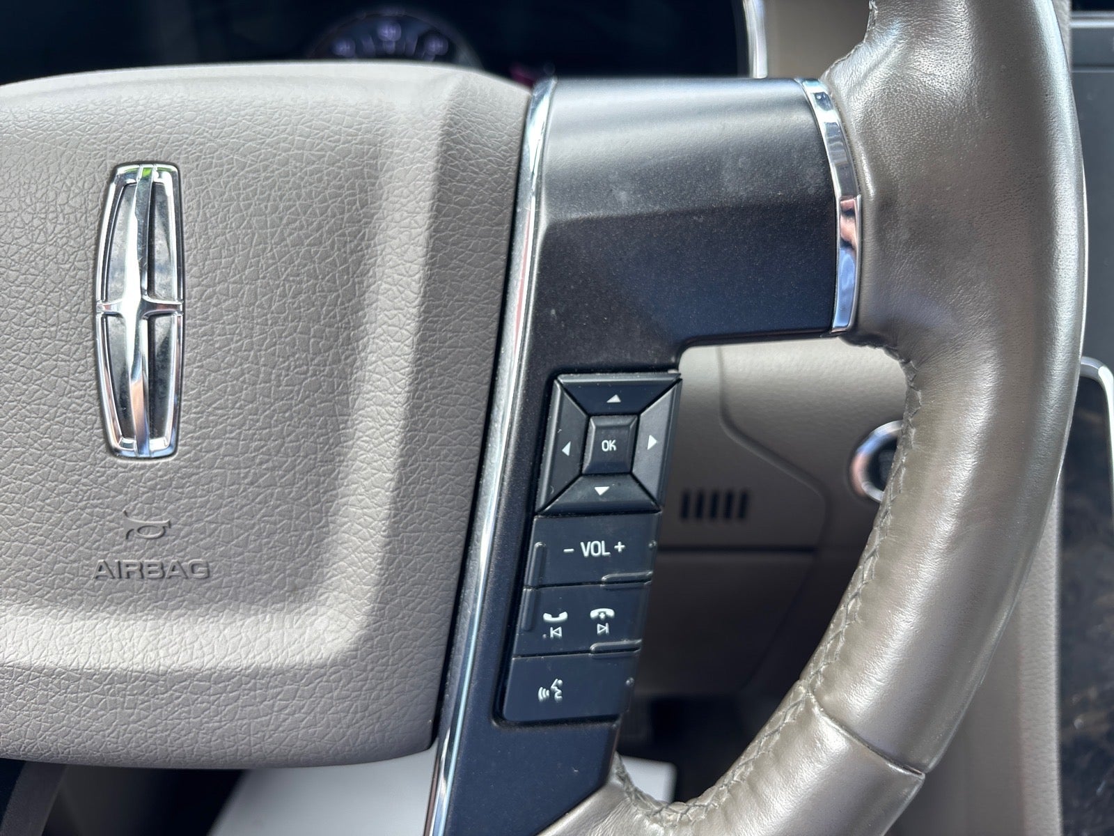 2016 Lincoln Navigator L Select
