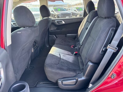 2015 Nissan Pathfinder SV