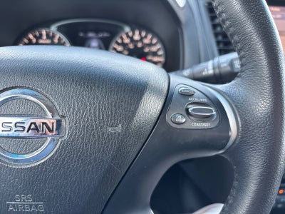 2015 Nissan Pathfinder SV