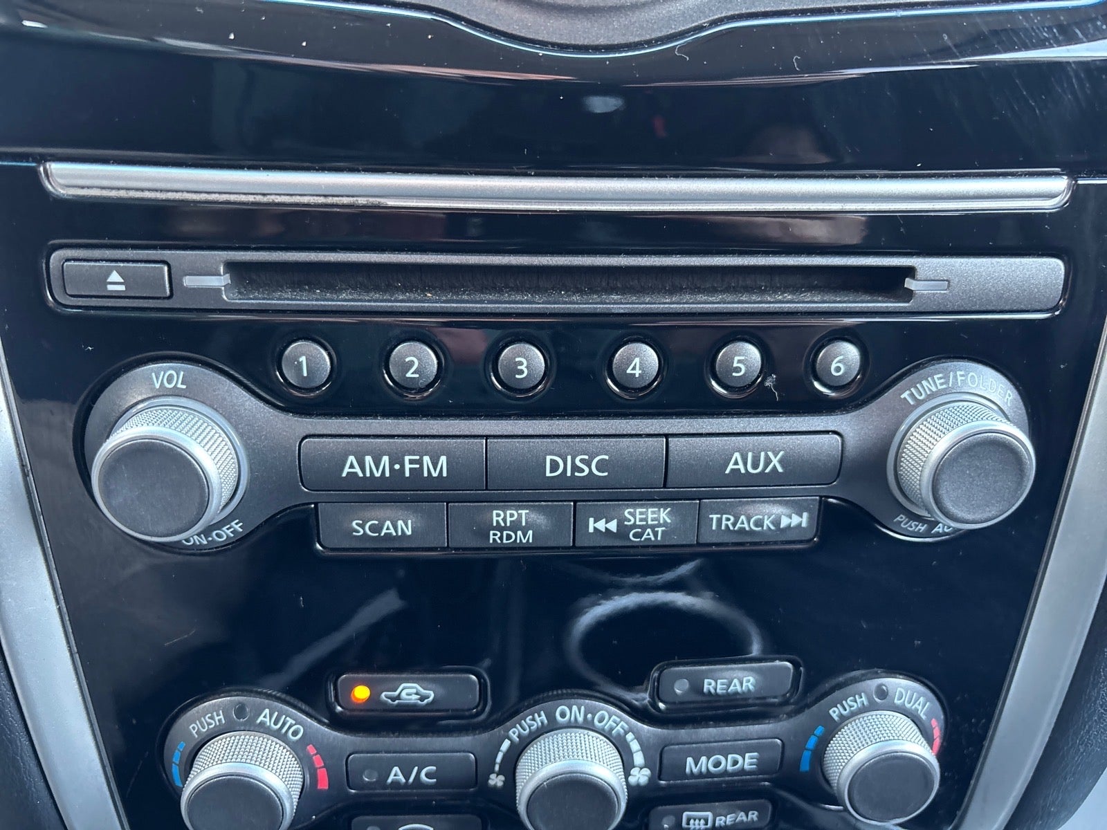 2015 Nissan Pathfinder SV