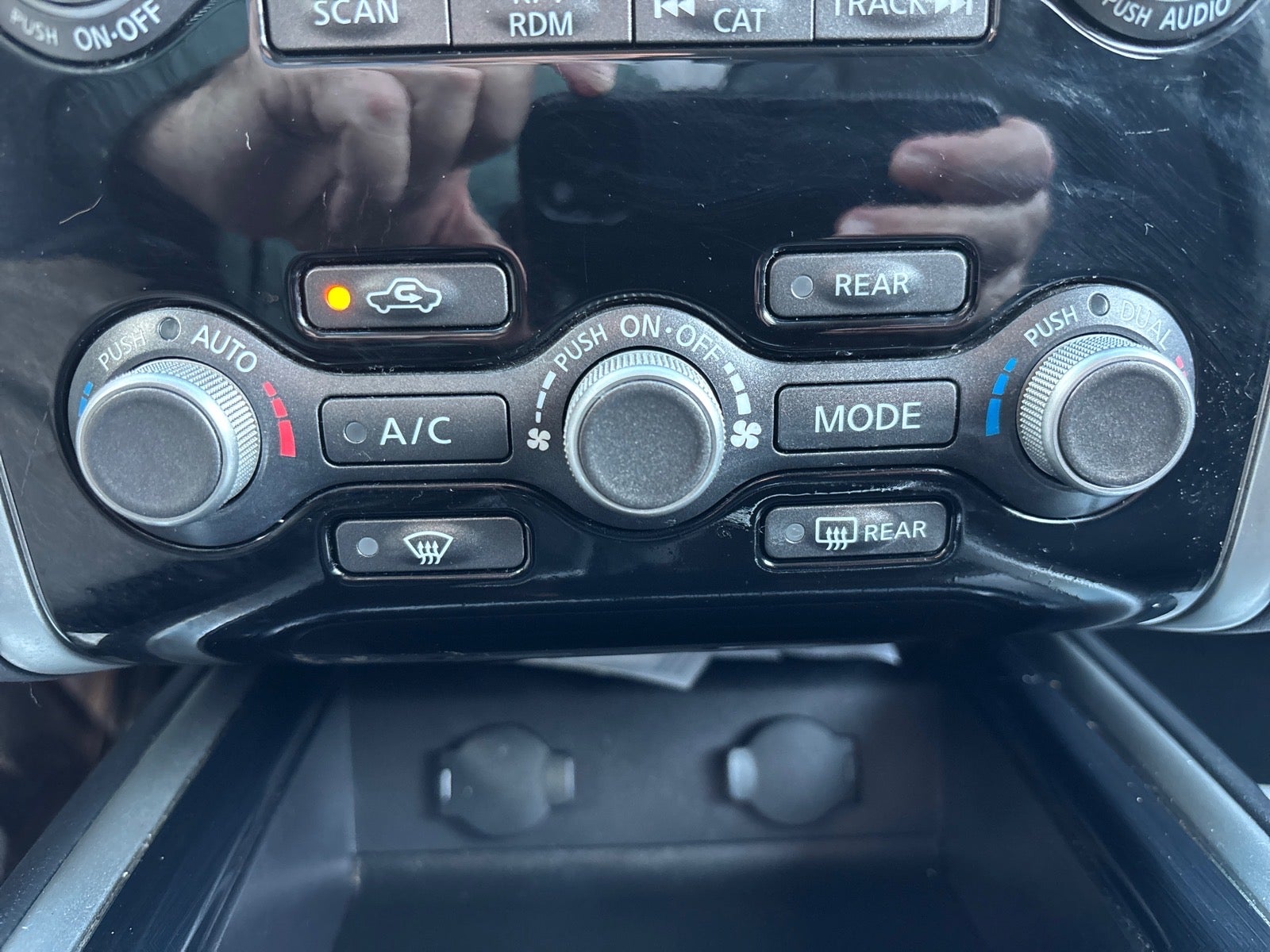 2015 Nissan Pathfinder SV