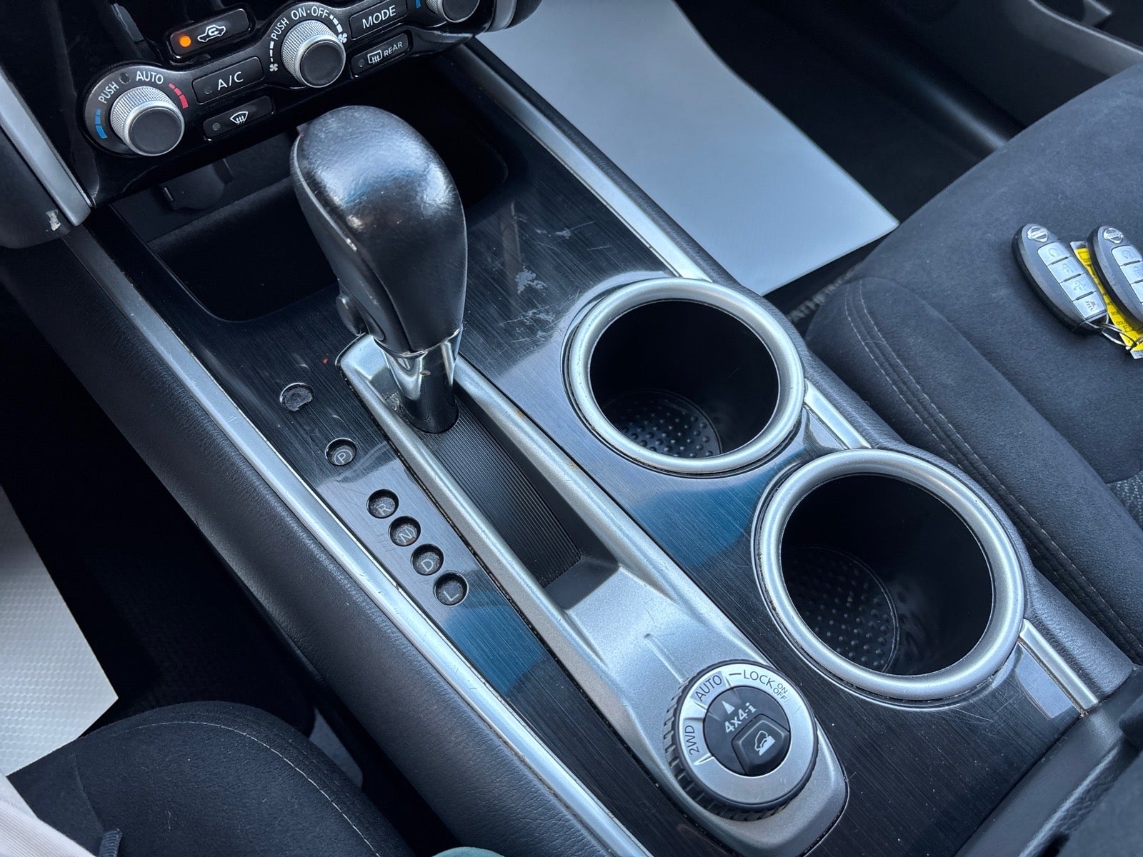 2015 Nissan Pathfinder SV