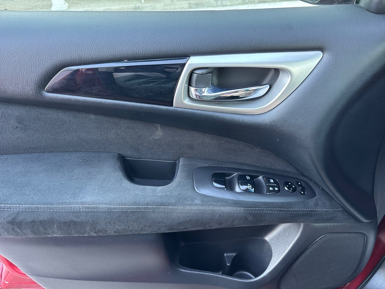 2015 Nissan Pathfinder SV