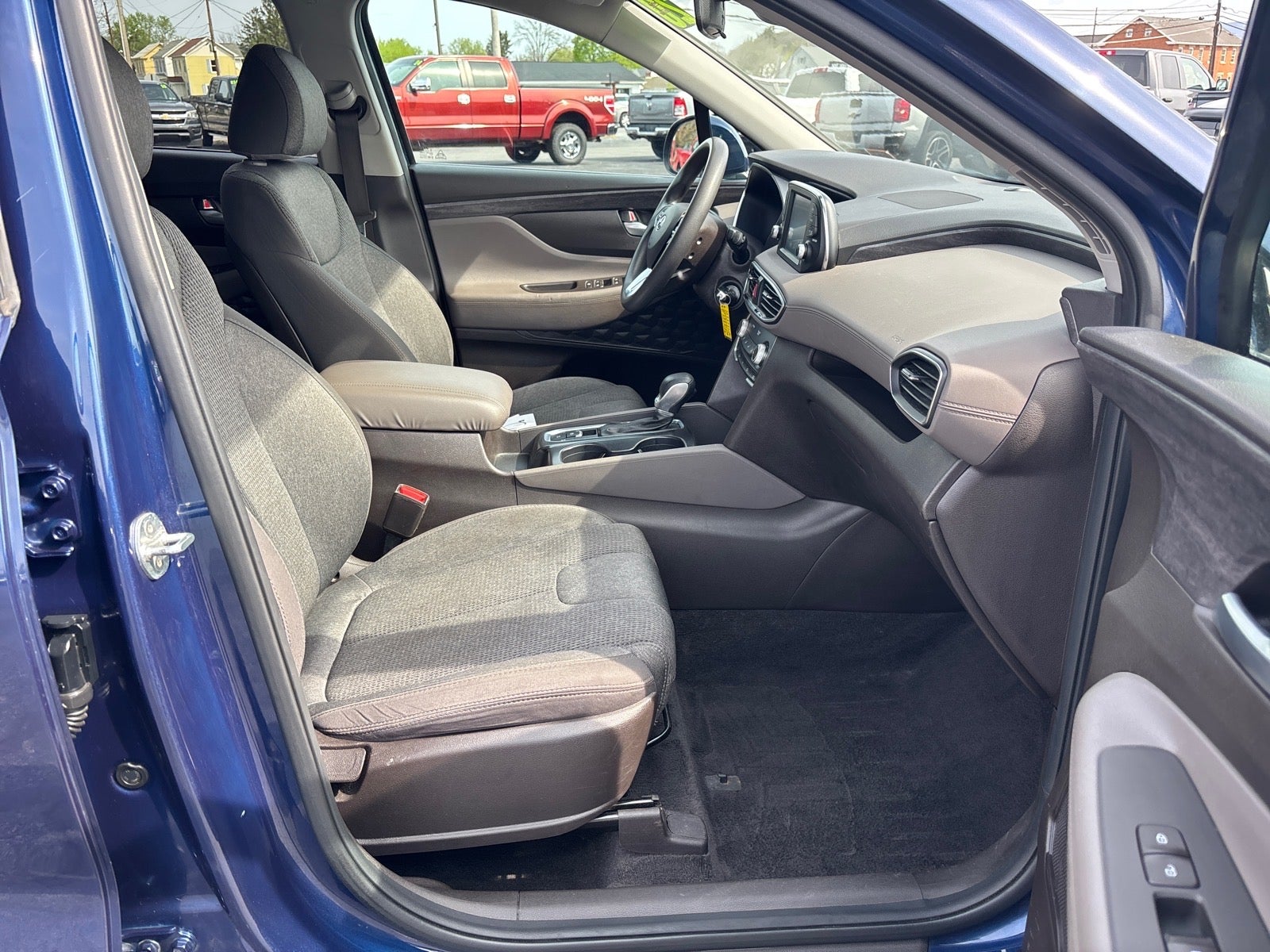 2020 Hyundai SANTA FE SE